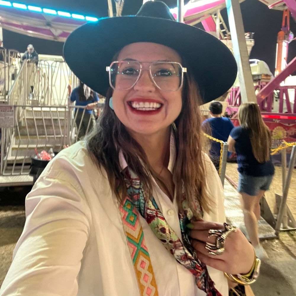 Meet your Posher, Ashley